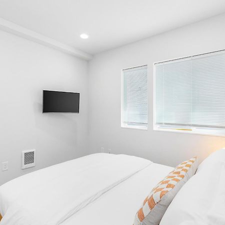 The Sweetest Suite - 91 Walkscore! Seattle Exterior photo