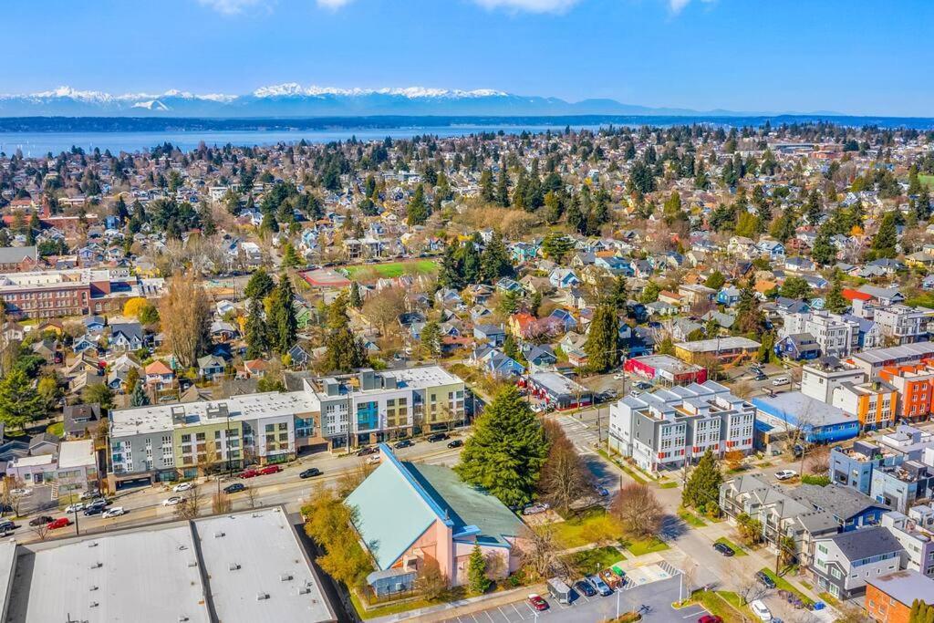 The Sweetest Suite - 91 Walkscore! Seattle Exterior photo